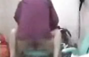 彼女は肛門伸張を行います セックス 動画 女
