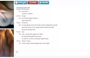 美しい若い女性は、カメラで自分自身を見つけます 女の子 ため の エロ 動画