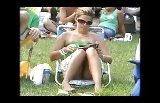 小犬スタイルクソと非難のお尻 エロ い 女 の 動画