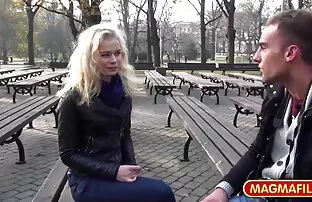 ベッドの中で大きな髪 女子 の ため の エロ 動画